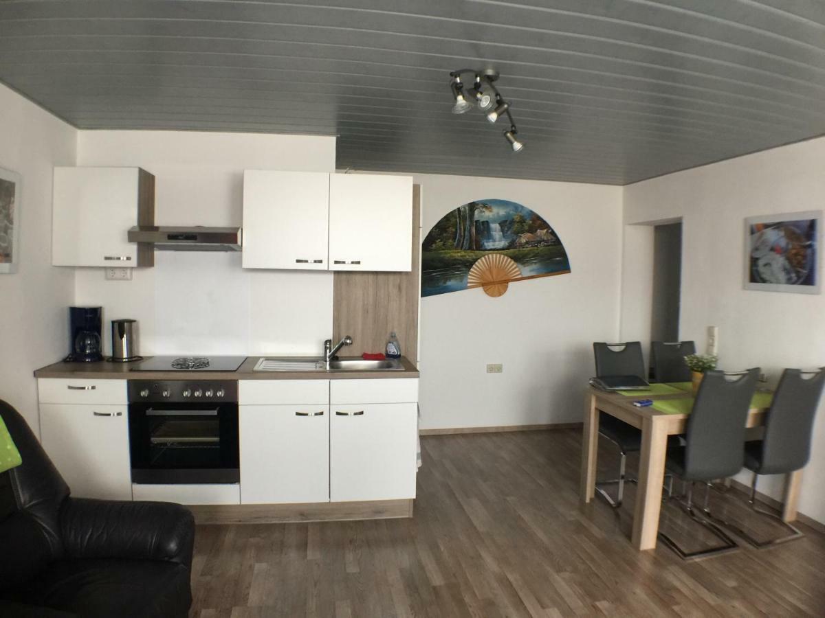 Ferienwohnung Alte B3 Рингсхайм Екстериор снимка