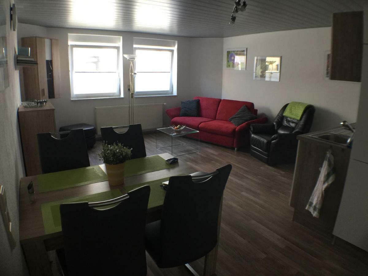 Ferienwohnung Alte B3 Рингсхайм Екстериор снимка