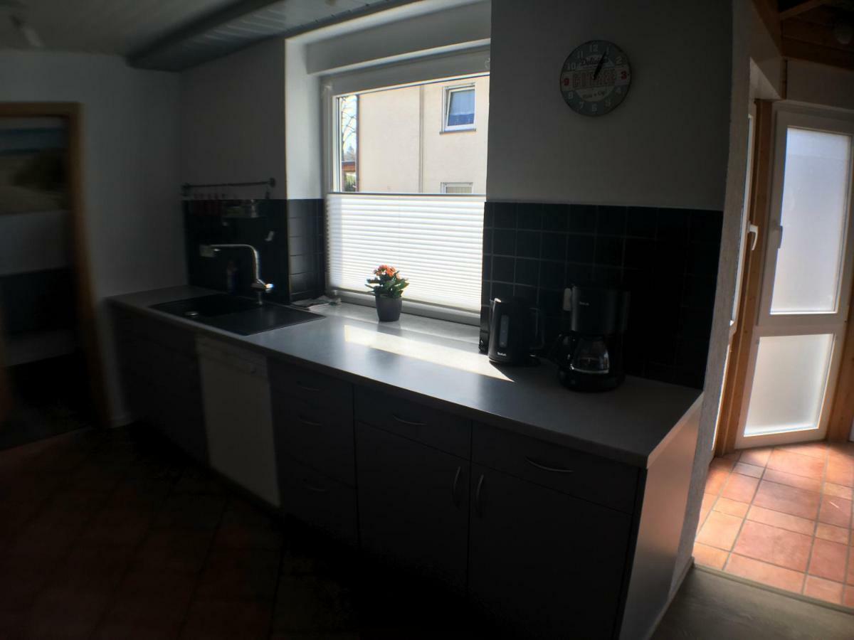 Ferienwohnung Alte B3 Рингсхайм Екстериор снимка